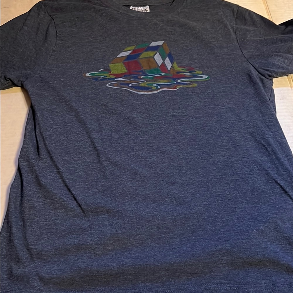 Grey melting Rubik’s cube tee